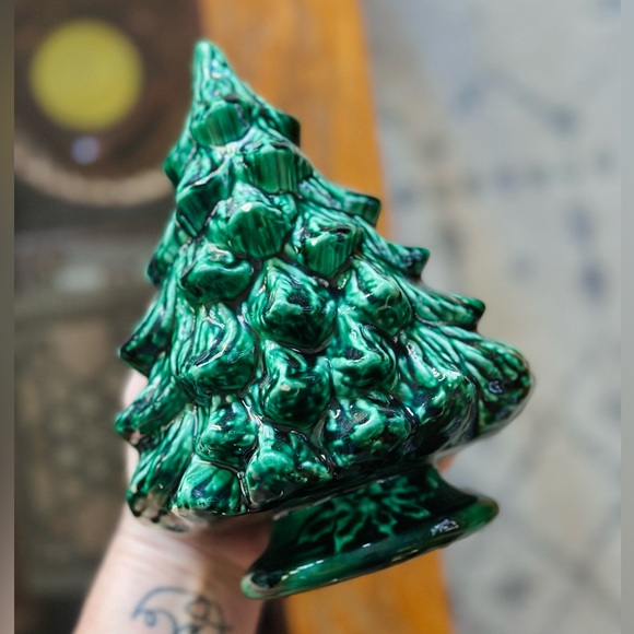 Vintage Ceramic Christmas Tree Napkin Holder - Picture 11 of 12